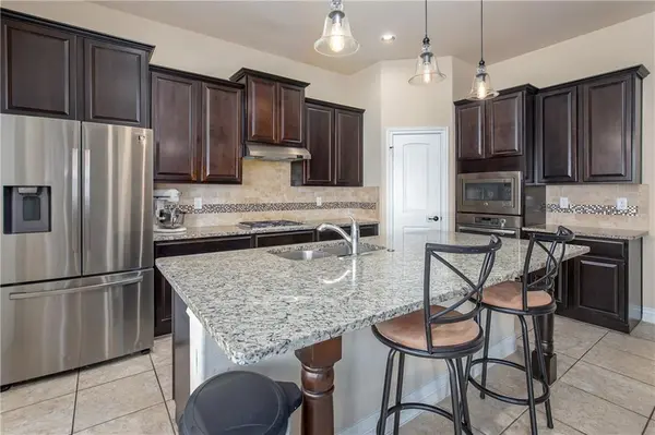 1403 Zachary LN, Norman, OK 73072
