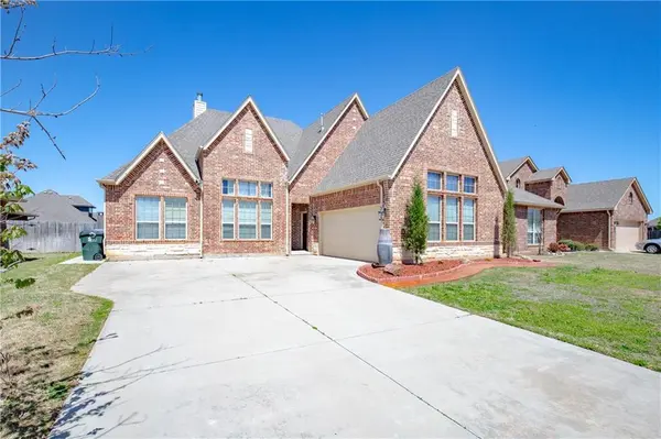 1403 Zachary LN, Norman, OK 73072