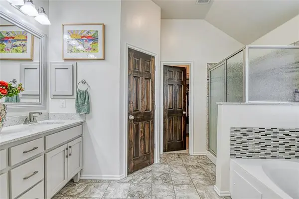 301 Sonora LN, Norman, OK 73069