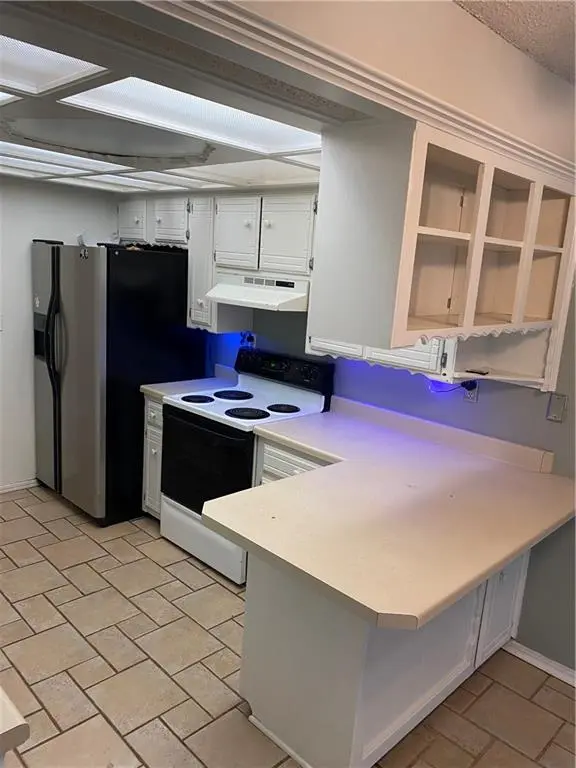 136 S Morgan DR, Moore, OK 73160