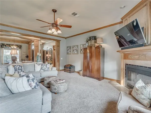14645 Hillview RD, Choctaw, OK 73020