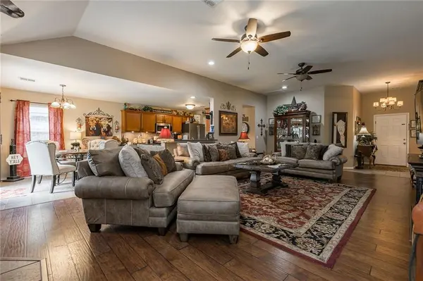 419 NE 23rd TER, Newcastle, OK 73065