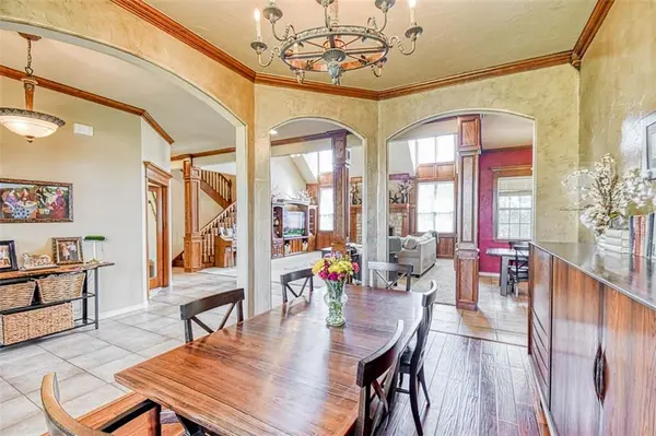 2101 Forest RD, Norman, OK 73026