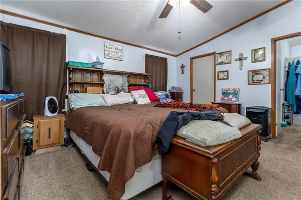 914 Acorn DR, Blanchard, OK 73010