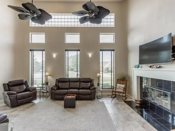 7316 NW 109th ST, Oklahoma City, OK 73162