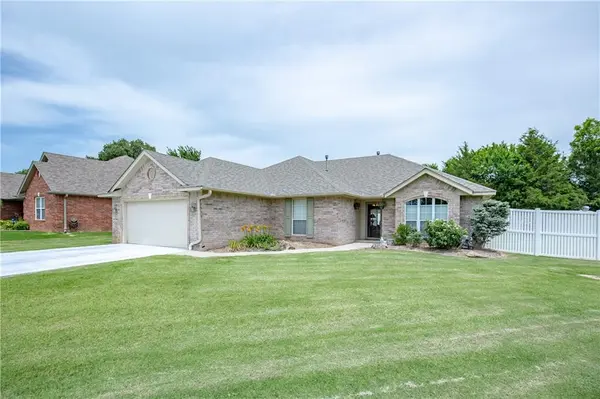2711 Woodbridge DR, Shawnee, OK 74804
