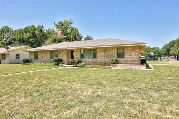 601 S 5th ST, Marlow, OK 73055