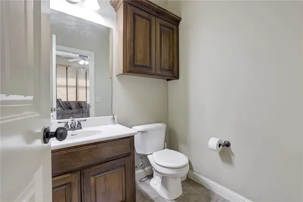 945 Regal RD, Yukon, OK 73099