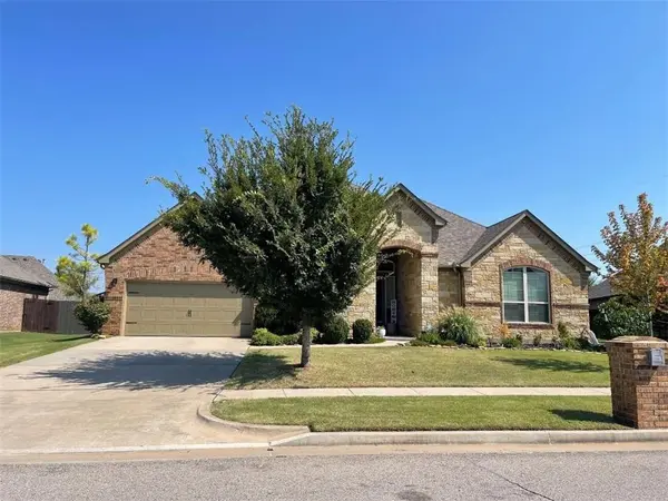 4112 Carrington LN, Norman, OK 73072