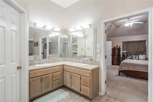 1100 N Savannah TER, Mustang, OK 73064