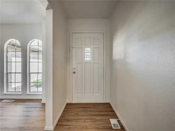 3709 Rolling Lane CIR, Midwest City, OK 73110