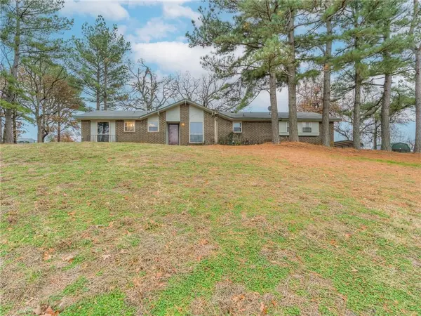 13416 Timbervalley RD, Newalla, OK 74857