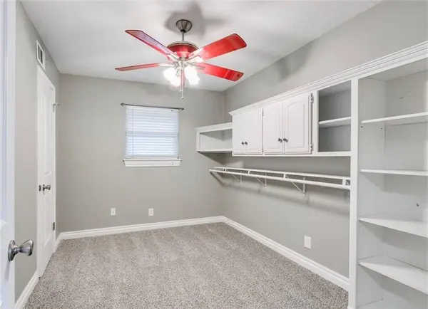 1033 Montgomery CIR, Norman, OK 73071