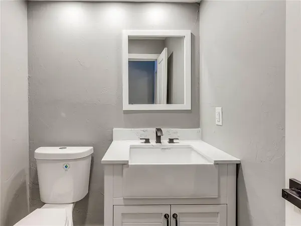 4901 Beacon Hill RD, Oklahoma City, OK 73135