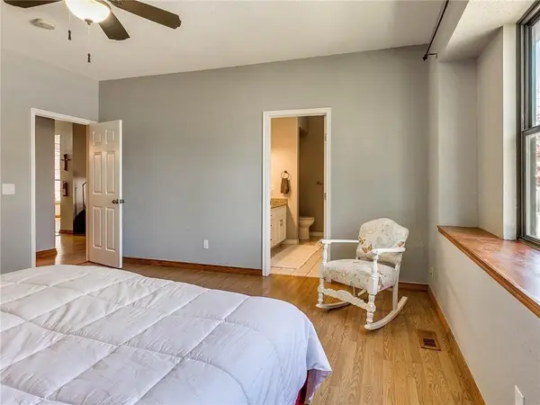 1705 Lois Lynn LN, Edmond, OK 73003