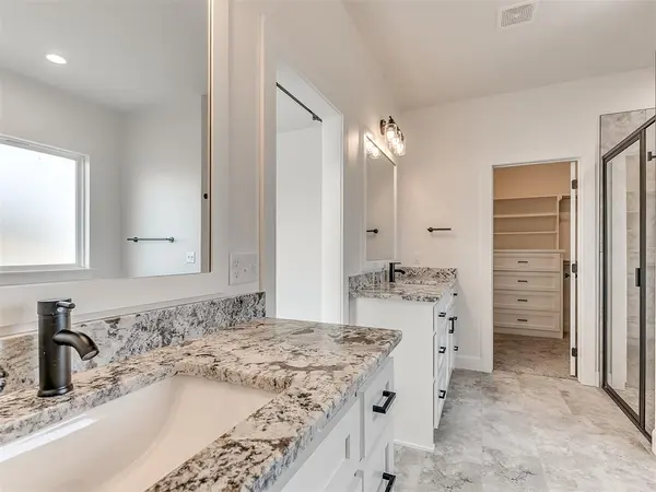 1031 Heritage Hills DR, Tuttle, OK 73089