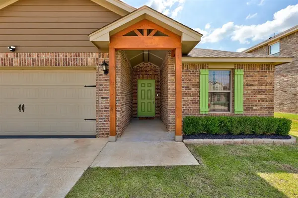 613 St James PL, Newcastle, OK 73065