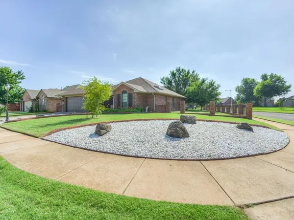 2001 Delancey DR, Norman, OK 73071