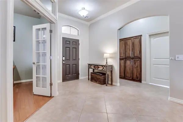 809 Kelsi DR, Moore, OK 73160