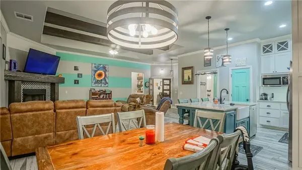 2505 Wayne Cutt AVE, Yukon, OK 73099