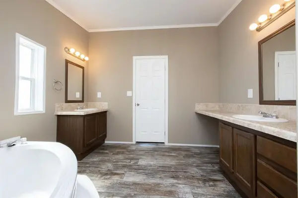 12170 Bayview CIR, Guthrie, OK 73044