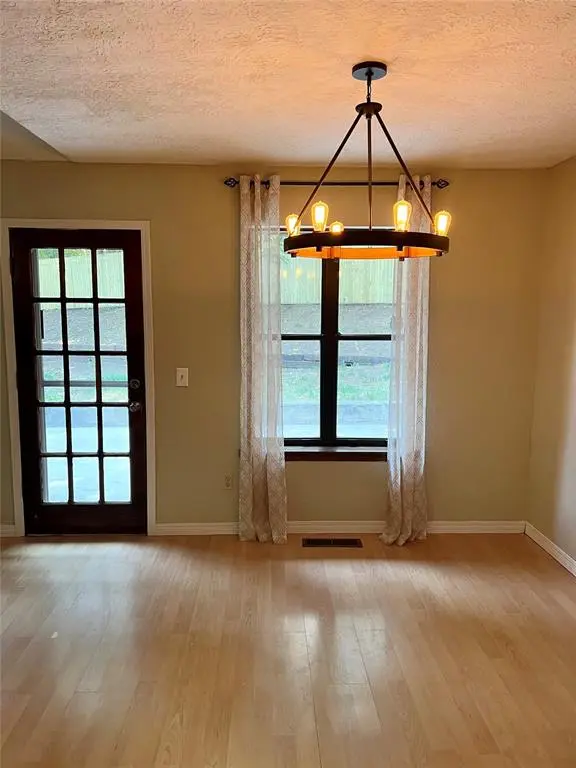 4701 Burkshire TER, Norman, OK 73072