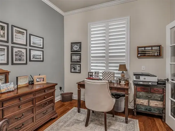 1905 Banbury CT, Norman, OK 73072