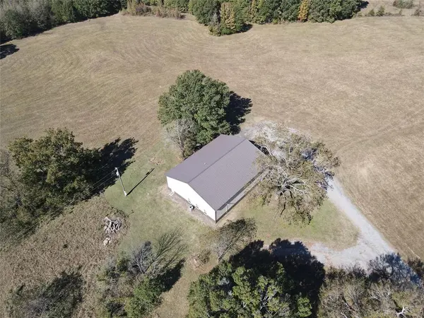 1615 County RD, Talihina, OK 74571