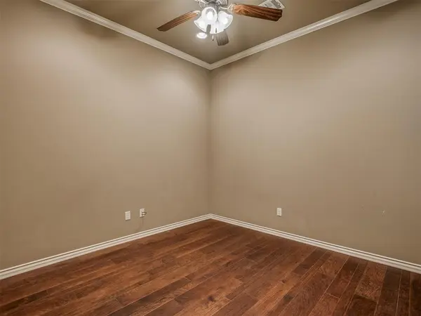 2316 Tuscan LN, Edmond, OK 73034