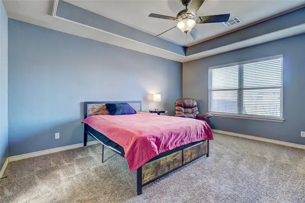 3301 SE 33rd ST, Moore, OK 73165