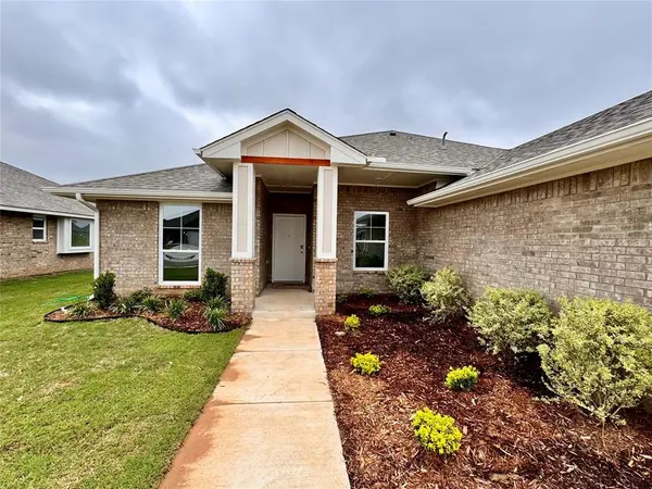 1712 Bloomington CT, Newcastle, OK 73065