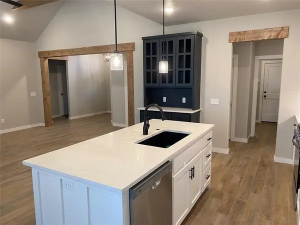 9205 SW 44th TER, Oklahoma City, OK 73179