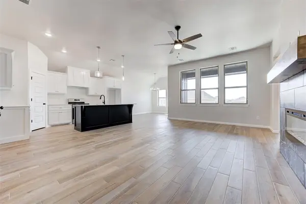 2904 SE 23 ST, Moore, OK 73160