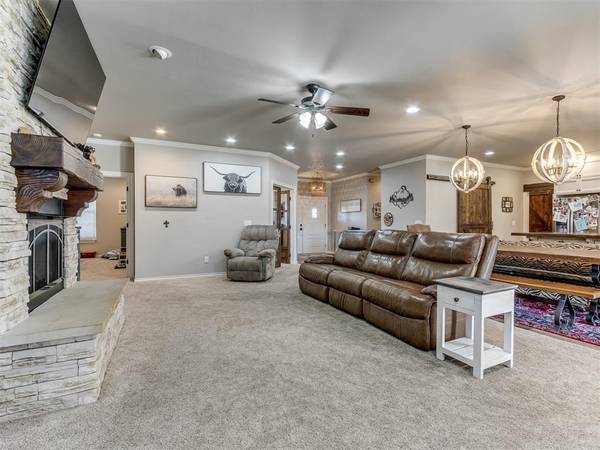 13105 Scott CIR, Shawnee, OK 74804