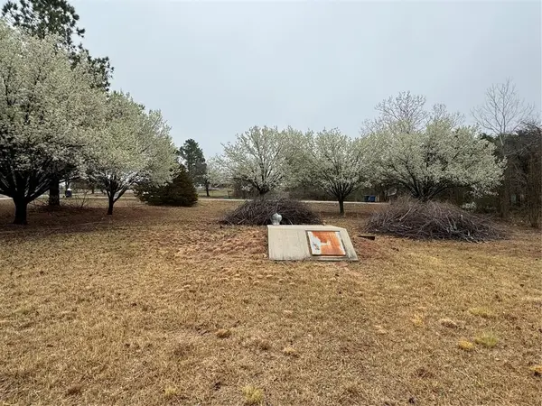 9201 Hazy Brook CIR, Newalla, OK 74857