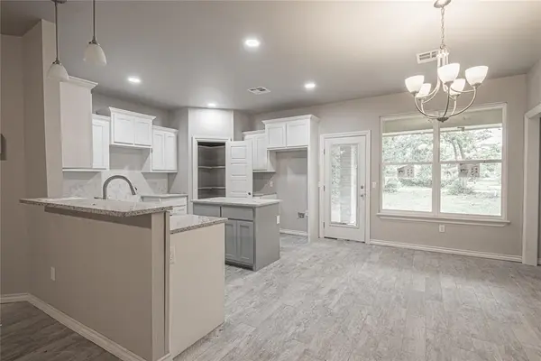 411 Grove ST, Perry, OK 73077