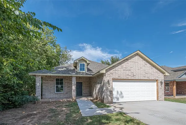 411 Grove ST, Perry, OK 73077
