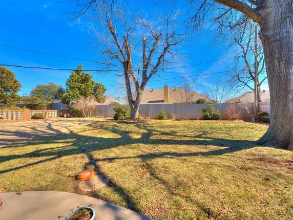 2804 N Windsor TER, Oklahoma City, OK 73127