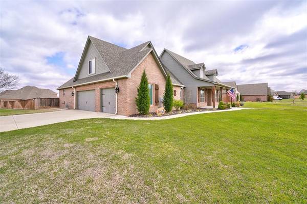 672 Fox DR, Choctaw, OK 73020