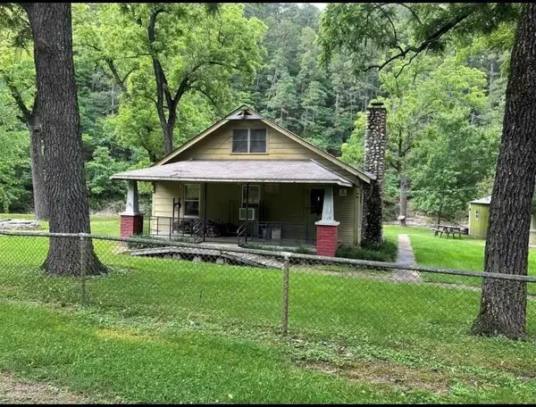 473347 E 641 RD, Watts, OK 74964