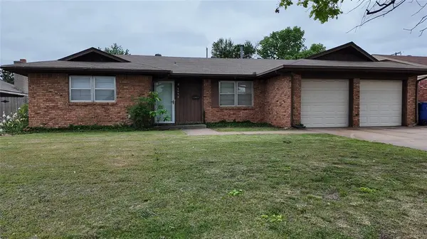 1924 Plymouth LN, The Village, OK 73120