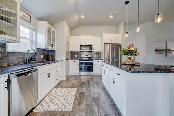 912 Old Frisco RD, Norman, OK 73069
