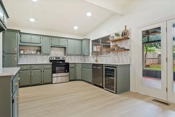5704 NW 110th ST, Oklahoma City, OK 73162