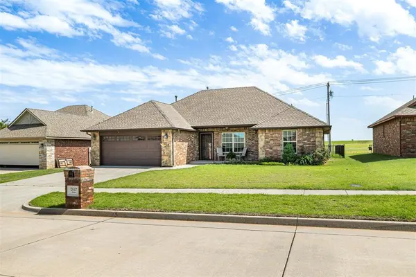 2617 Kadlan DR, El Reno, OK 73036