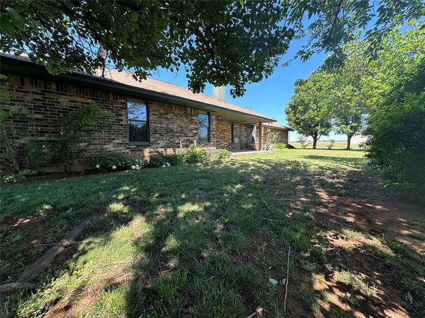 702 NE Mustang RD, Piedmont, OK 73078