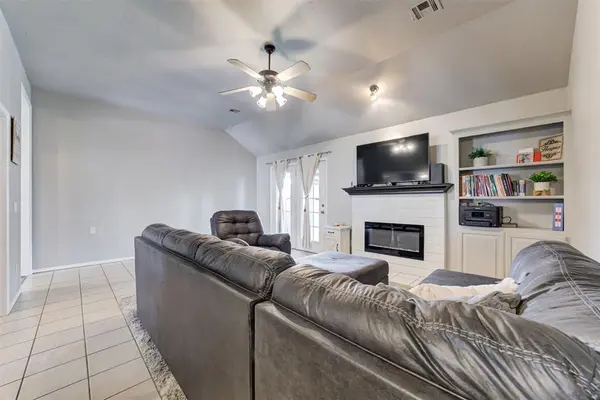 12400 SW 4th ST, Yukon, OK 73099