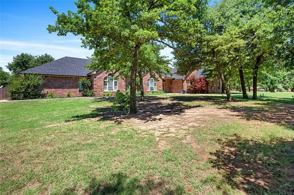 8357 Elk Grove ST, Blanchard, OK 73010