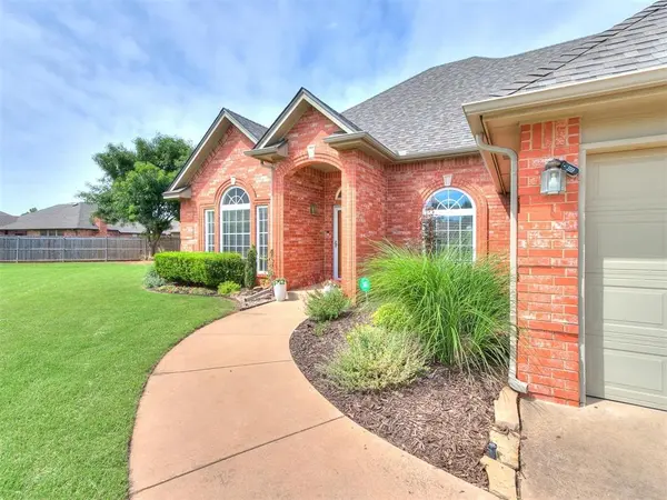 2516 Tifton CT, Edmond, OK 73012