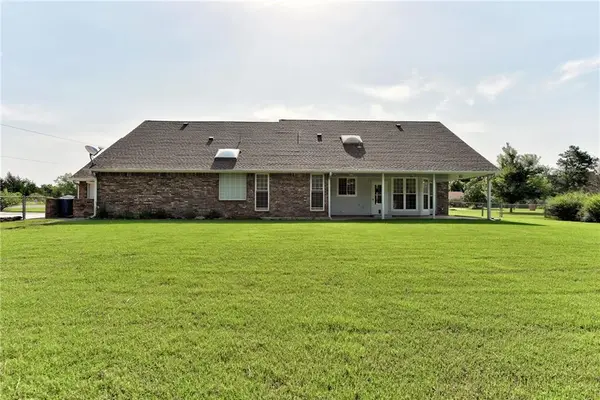 3741 Wild Canary DR, Choctaw, OK 73020