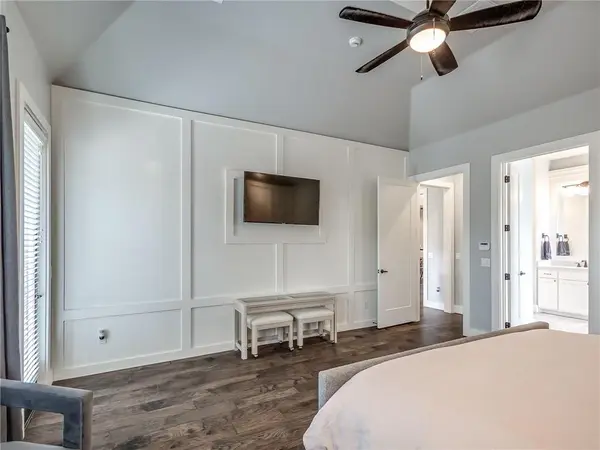 224 Saint Claire DR, Edmond, OK 73025
